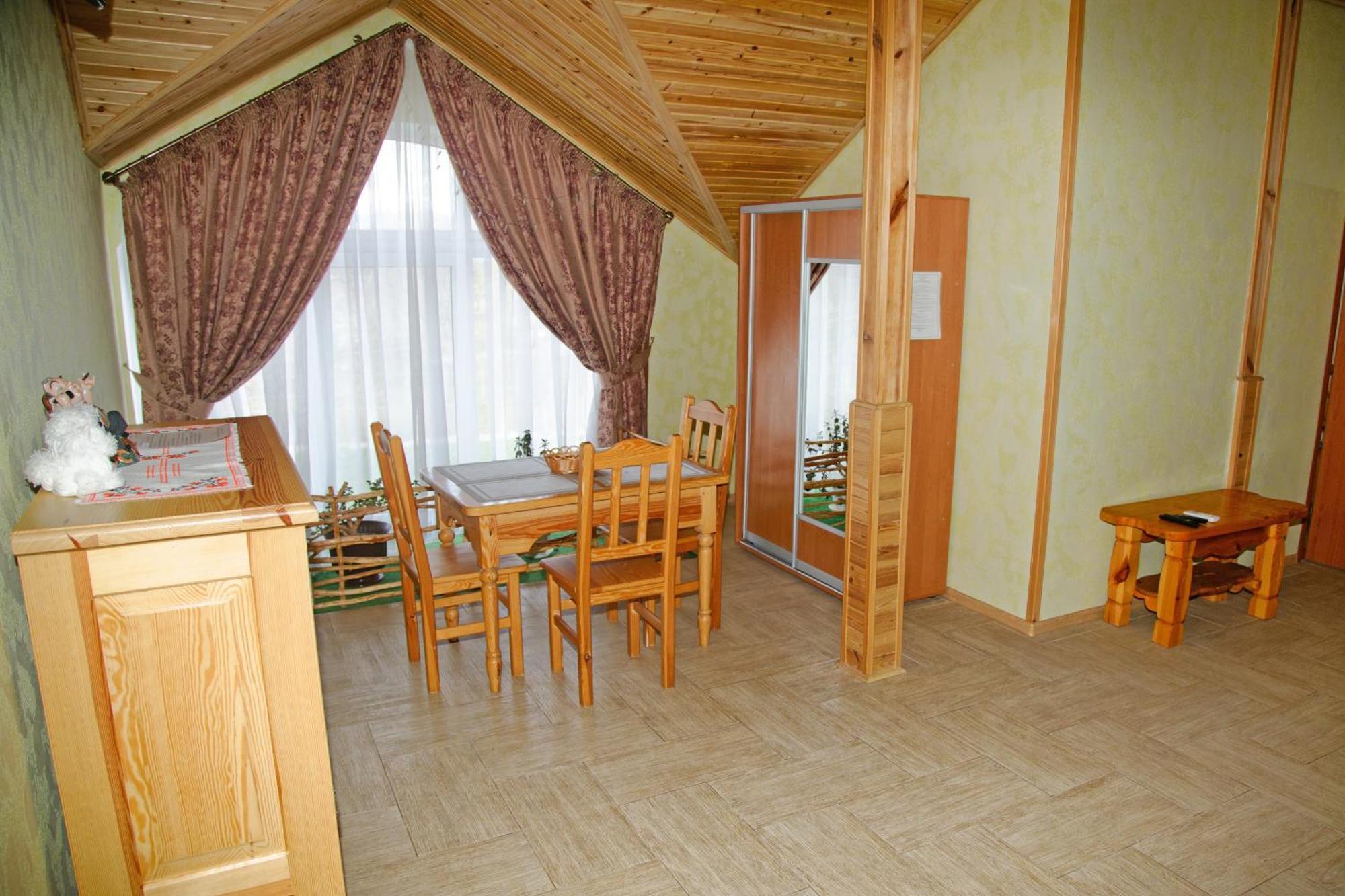 Mini-Hotel Yandrusi Kamianets-Podilskyi Exterior photo