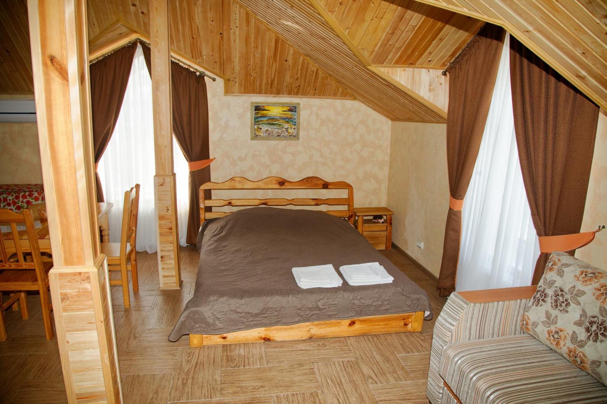 Mini-Hotel Yandrusi Kamianets-Podilskyi Exterior photo
